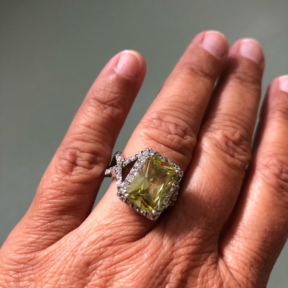 Citrine (lab created) ring - Picture 2 of 9